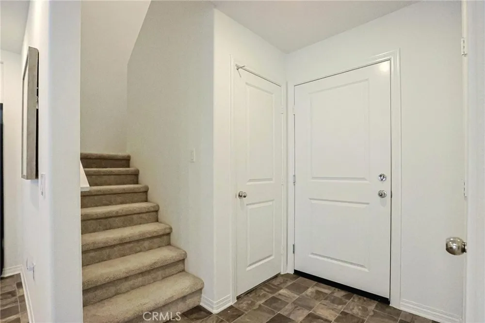 7486 Olive Grove Riverside, CA 92507