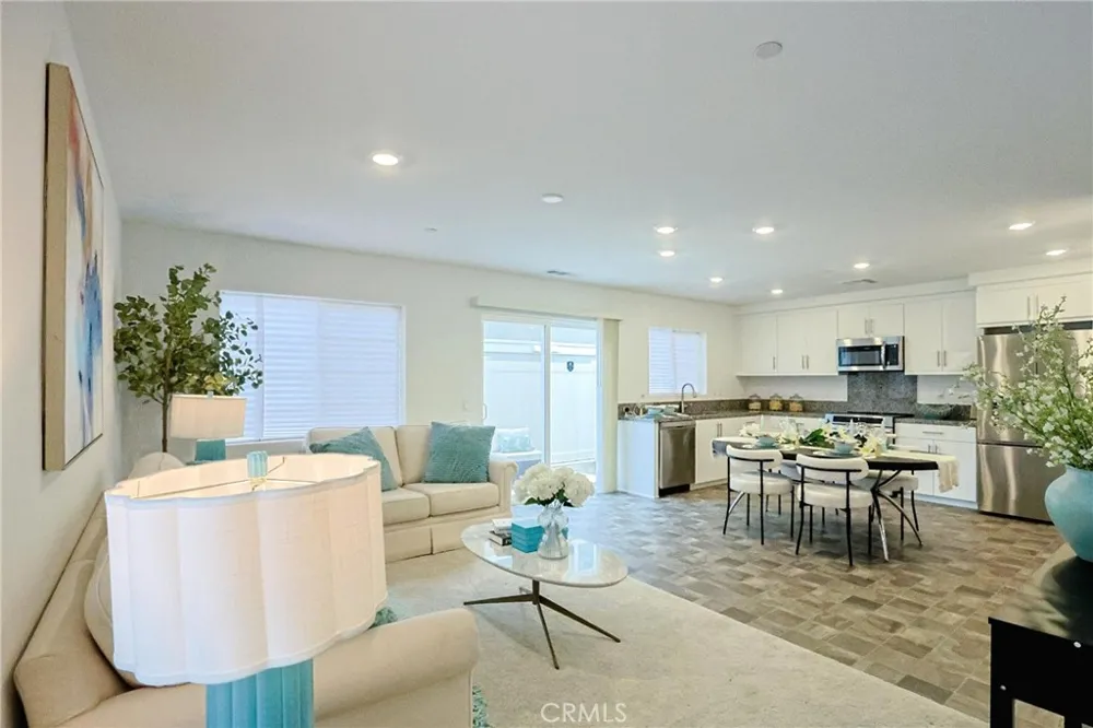 7486 Olive Grove Riverside, CA 92507