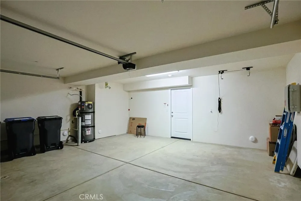 7486 Olive Grove Riverside, CA 92507
