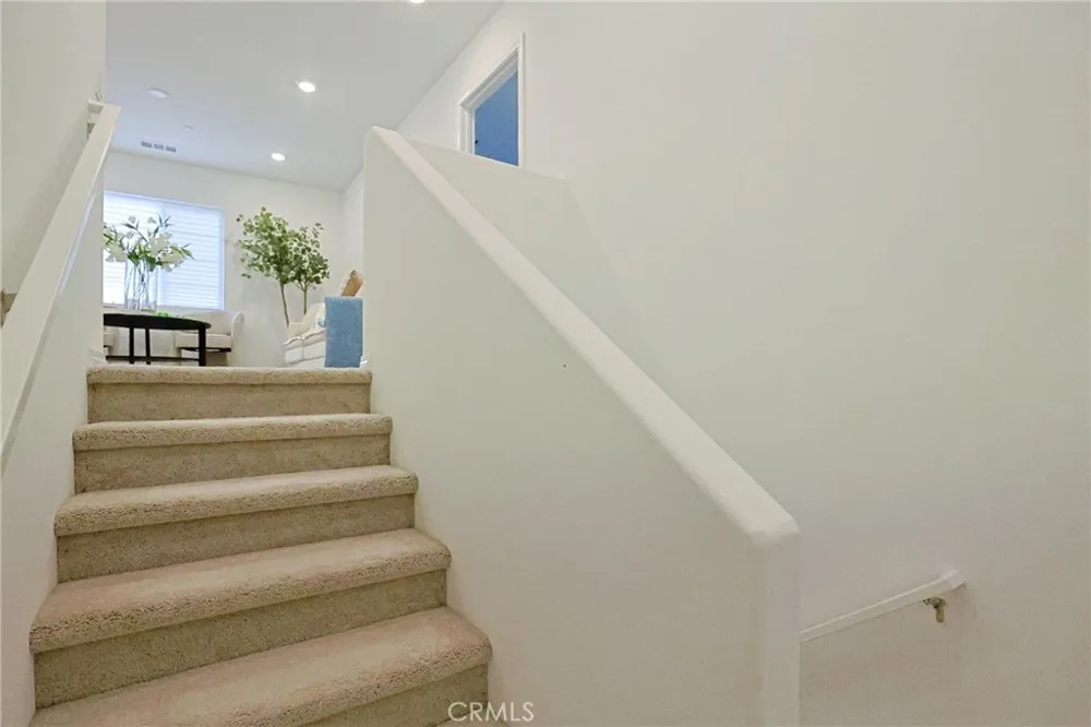 7486 Olive Grove Riverside, CA 92507