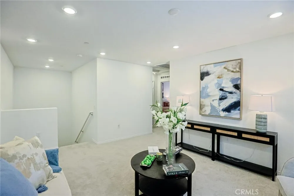7486 Olive Grove Riverside, CA 92507