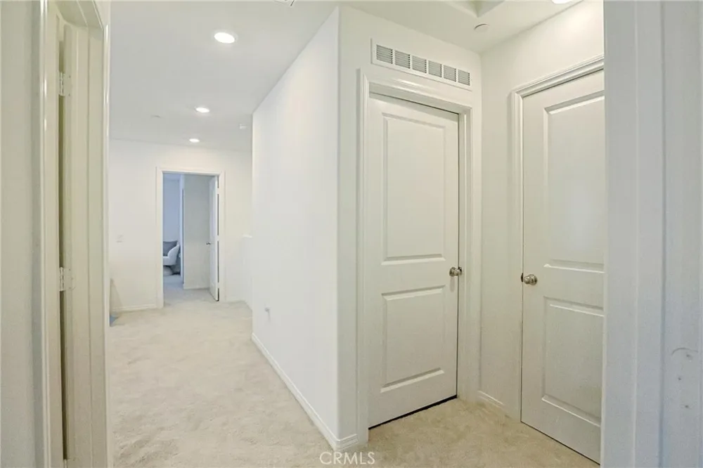 7486 Olive Grove Riverside, CA 92507