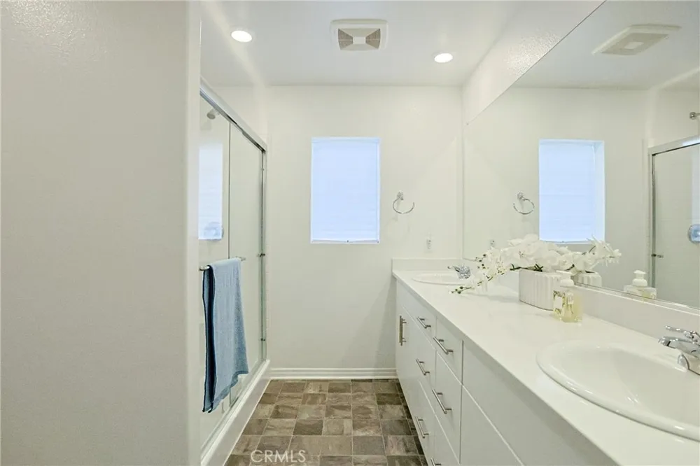 7486 Olive Grove Riverside, CA 92507