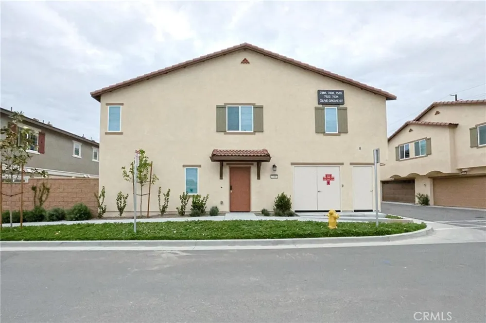 7486 Olive Grove Riverside, CA 92507