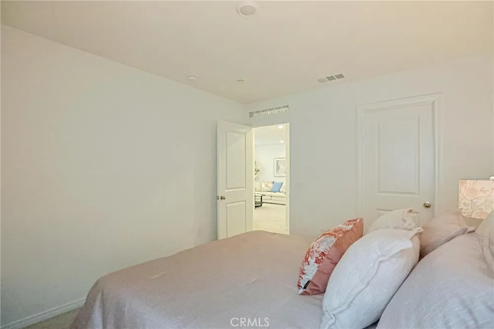 7486 Olive Grove Riverside, CA 92507