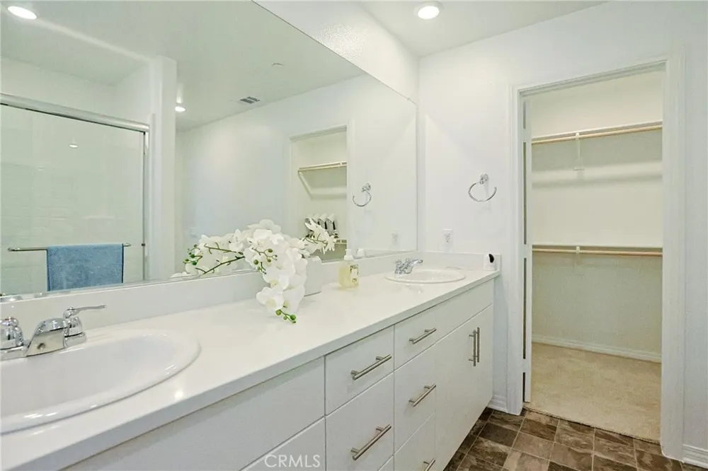 7486 Olive Grove Riverside, CA 92507