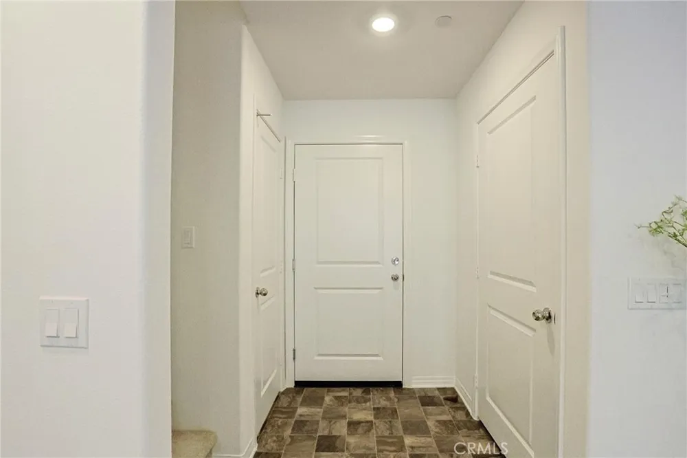 7486 Olive Grove Riverside, CA 92507