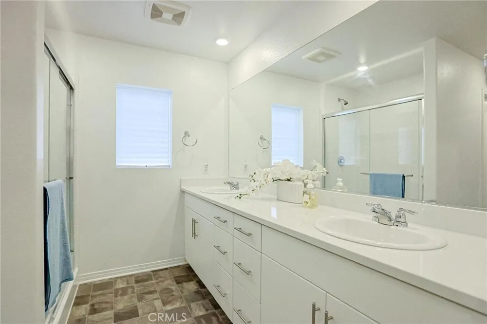 7486 Olive Grove Riverside, CA 92507