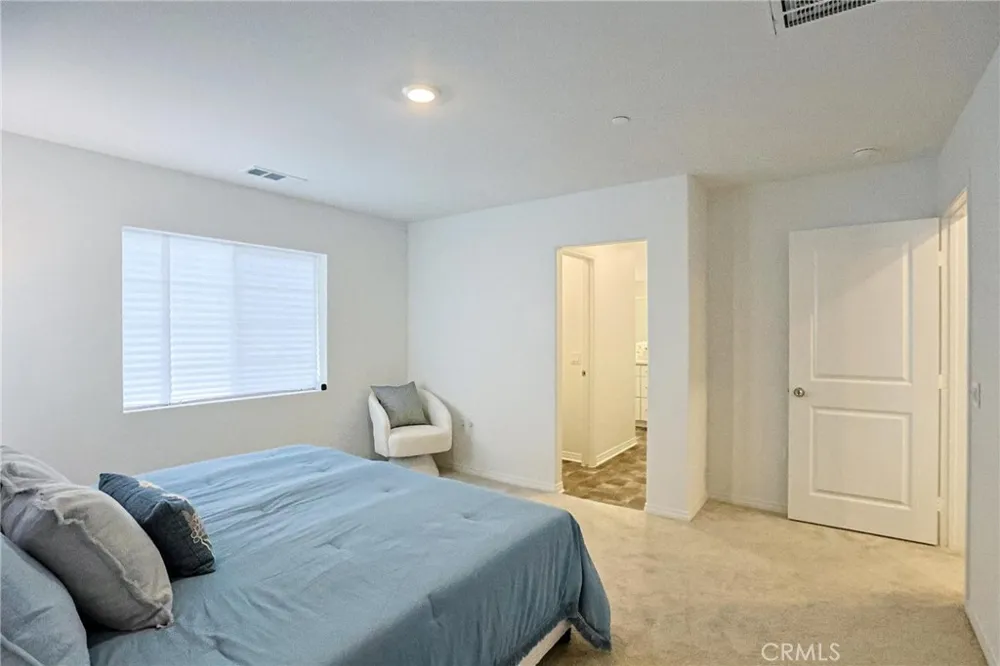 7486 Olive Grove Riverside, CA 92507