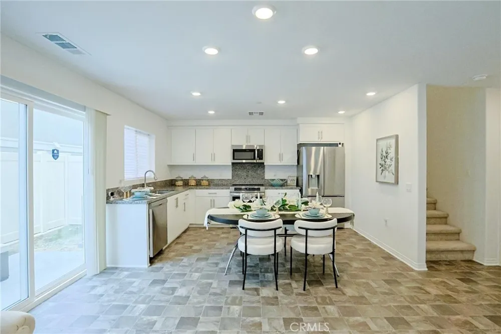 7486 Olive Grove Riverside, CA 92507