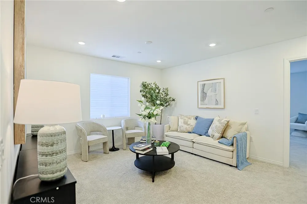 7486 Olive Grove Riverside, CA 92507