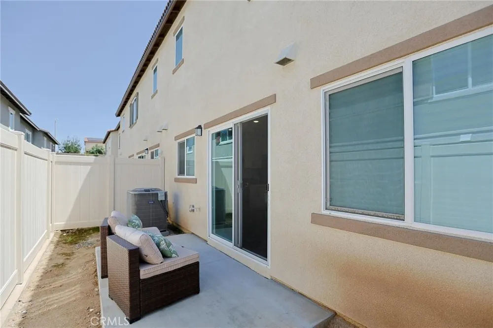 7486 Olive Grove Riverside, CA 92507