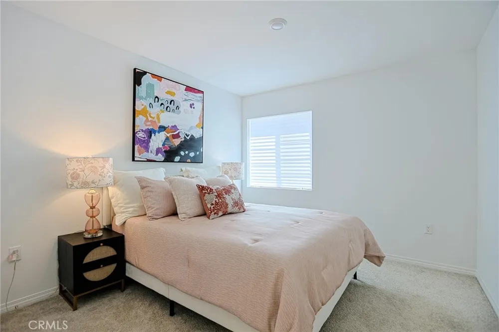 7486 Olive Grove Riverside, CA 92507