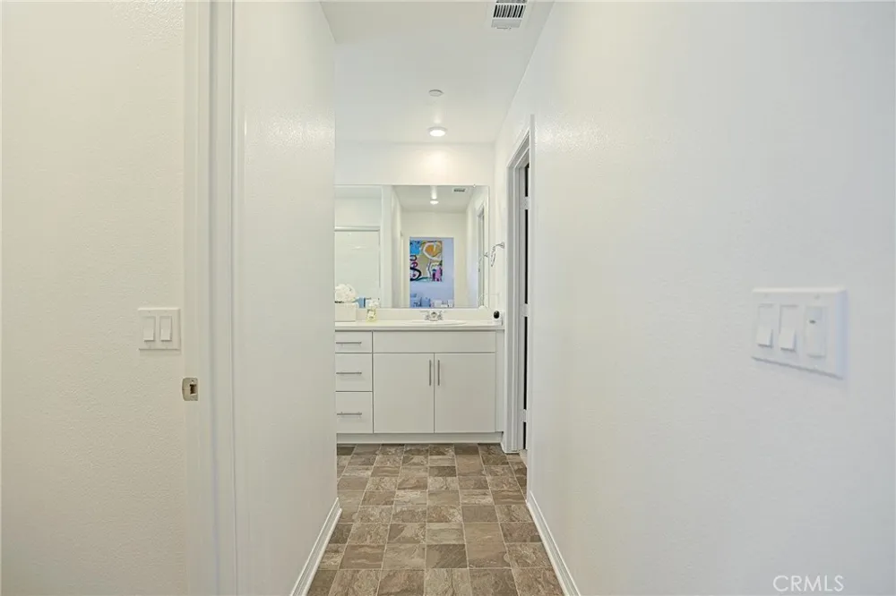 7486 Olive Grove Riverside, CA 92507