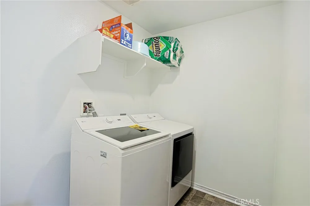 7486 Olive Grove Riverside, CA 92507