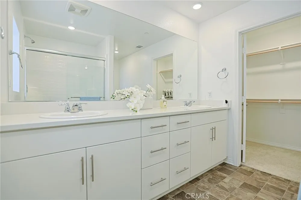 7486 Olive Grove Riverside, CA 92507