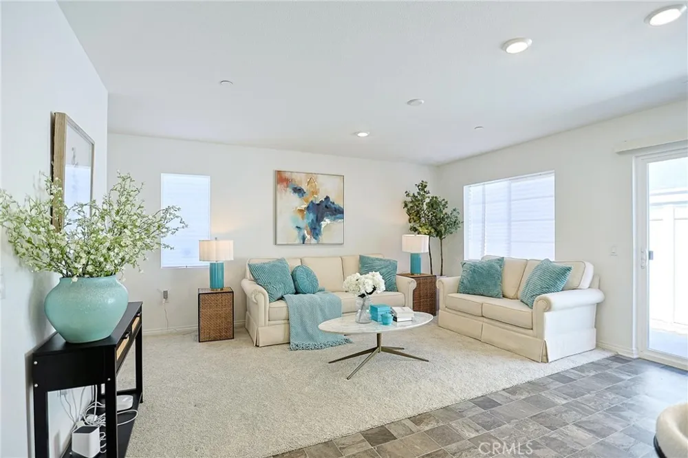 7486 Olive Grove Riverside, CA 92507