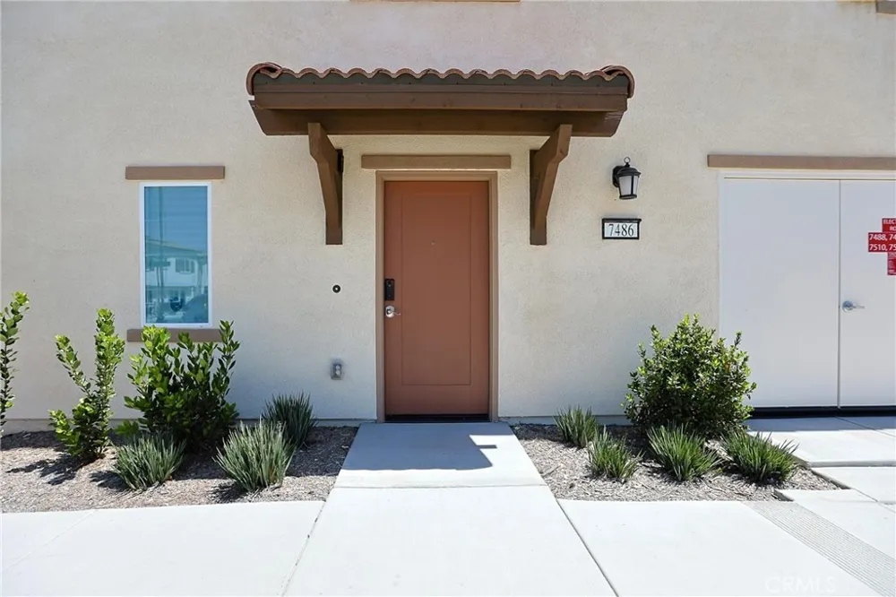 7486 Olive Grove Riverside, CA 92507