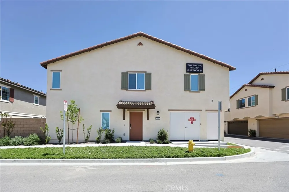 7486 Olive Grove Riverside, CA 92507
