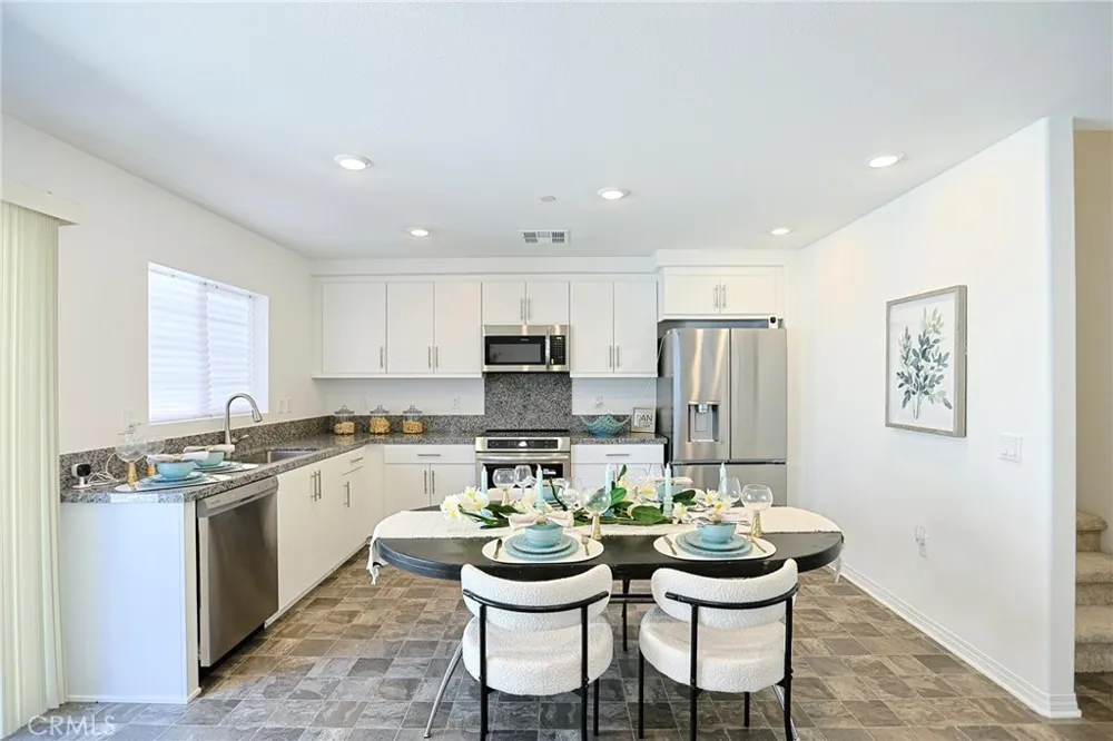 7486 Olive Grove Riverside, CA 92507