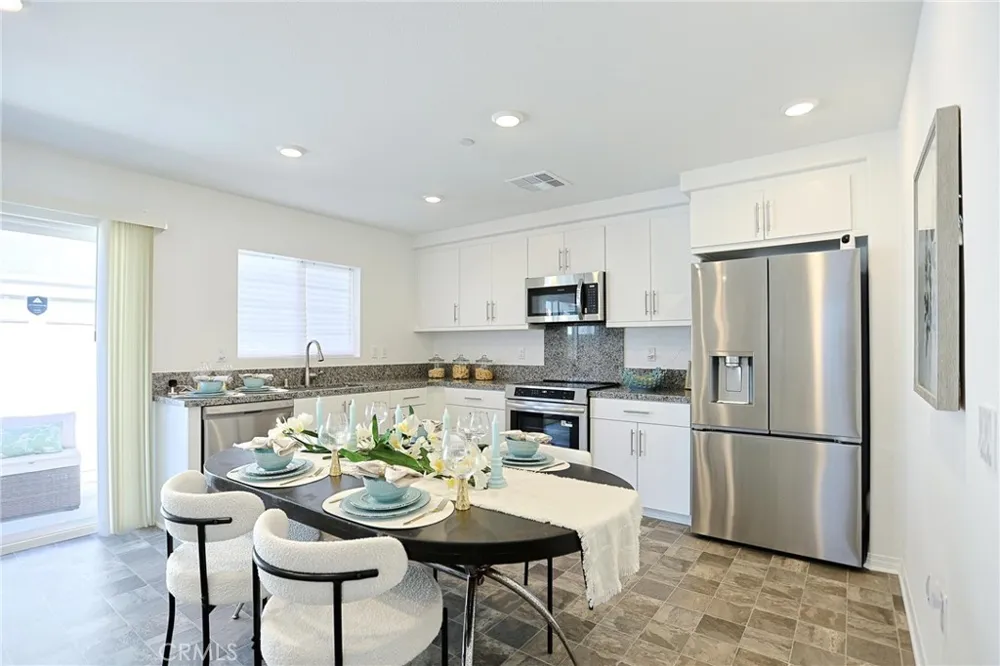 7486 Olive Grove Riverside, CA 92507