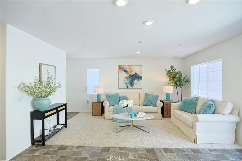 7486 Olive Grove Riverside, CA 92507
