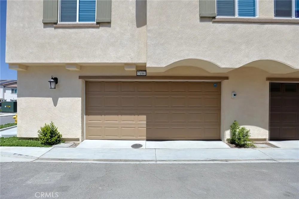 7486 Olive Grove Riverside, CA 92507