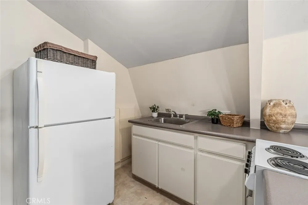 1350 Parkhill Santa Margarita, CA 93453