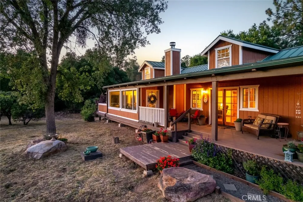 1350 Parkhill Santa Margarita, CA 93453