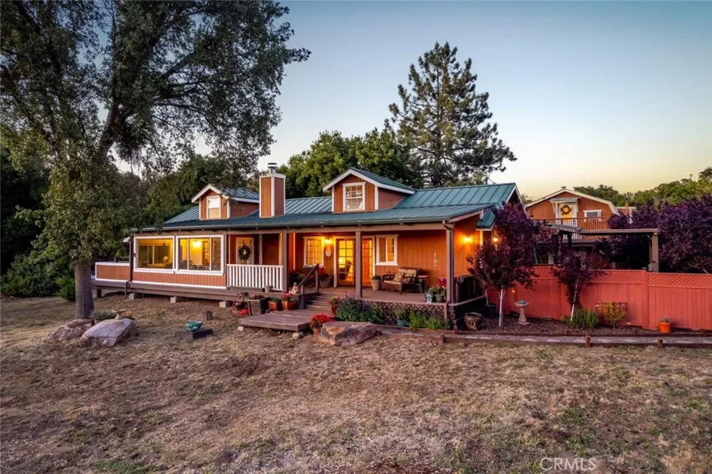 1350 Parkhill Santa Margarita, CA 93453