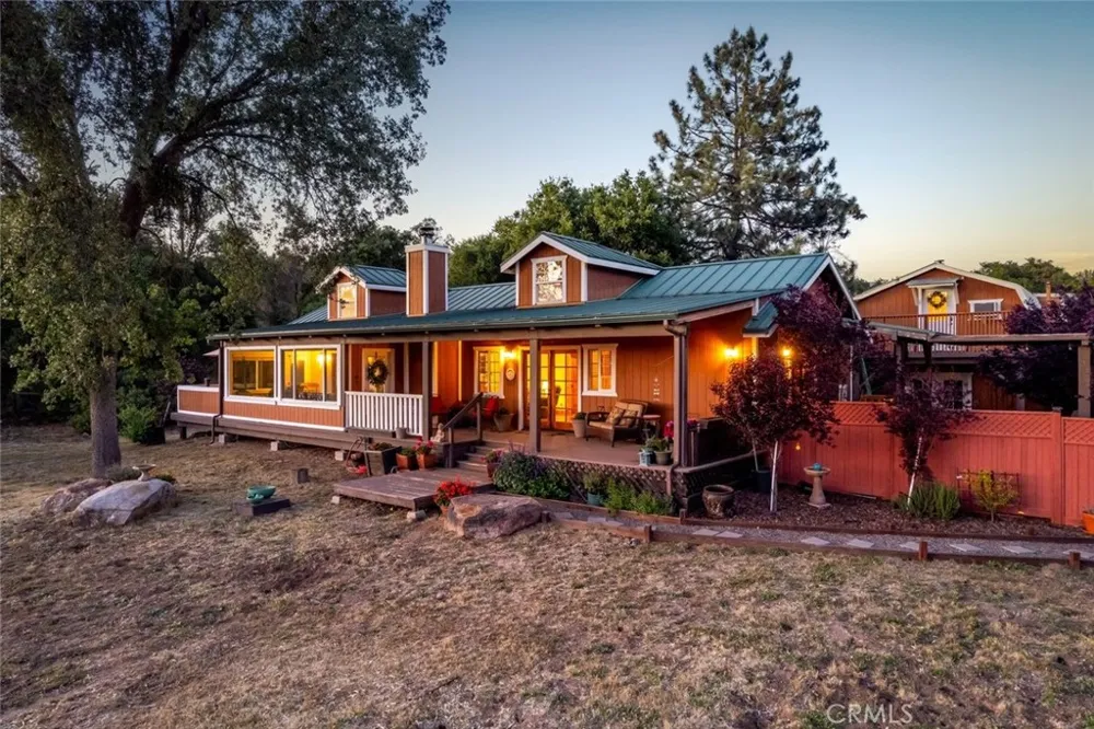 1350 Parkhill Santa Margarita, CA 93453