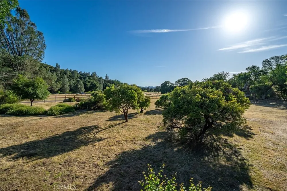 1350 Parkhill Santa Margarita, CA 93453