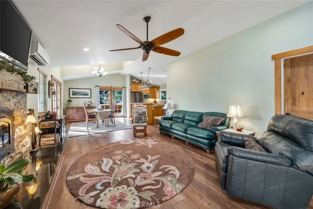 1350 Parkhill Santa Margarita, CA 93453