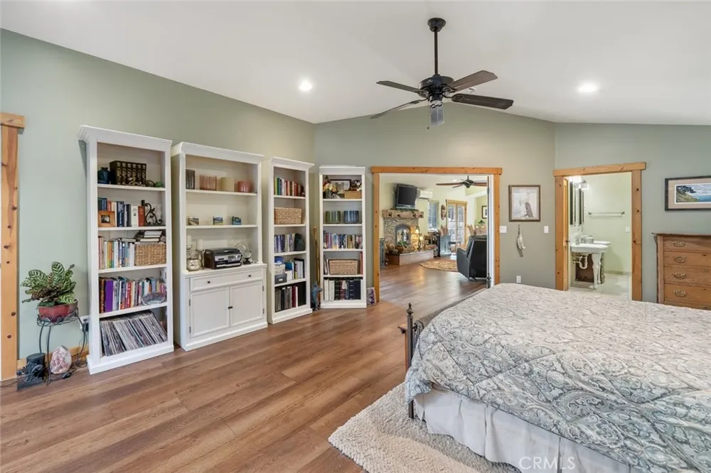 1350 Parkhill Santa Margarita, CA 93453
