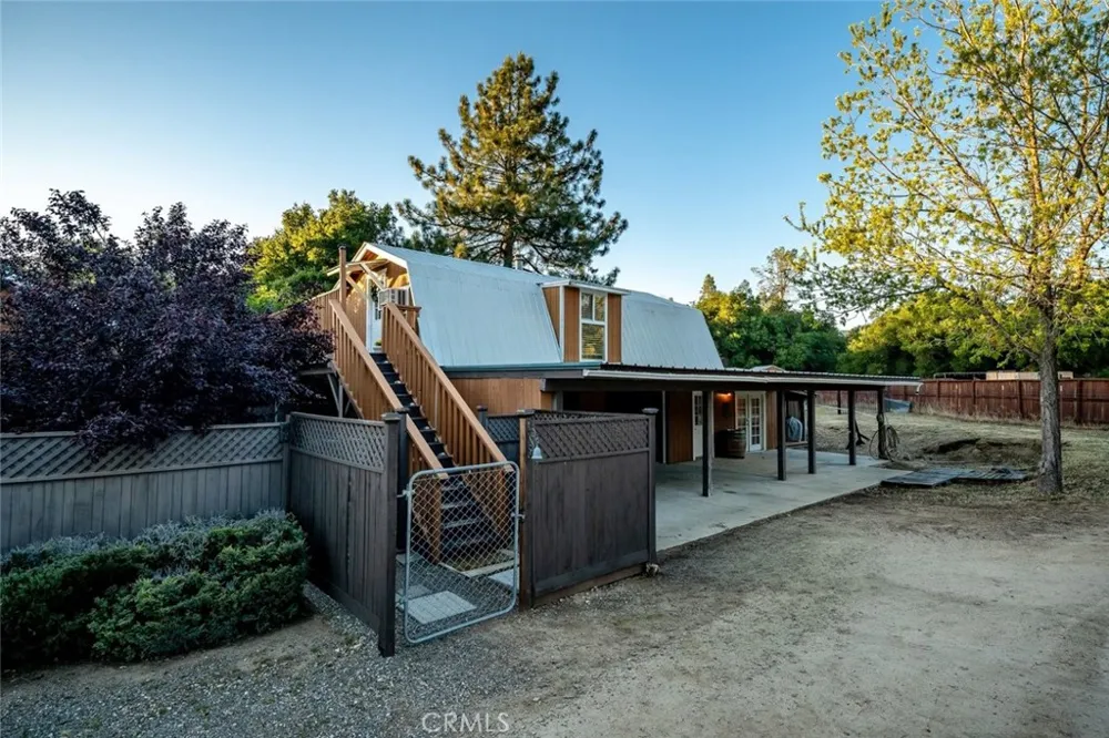 1350 Parkhill Santa Margarita, CA 93453