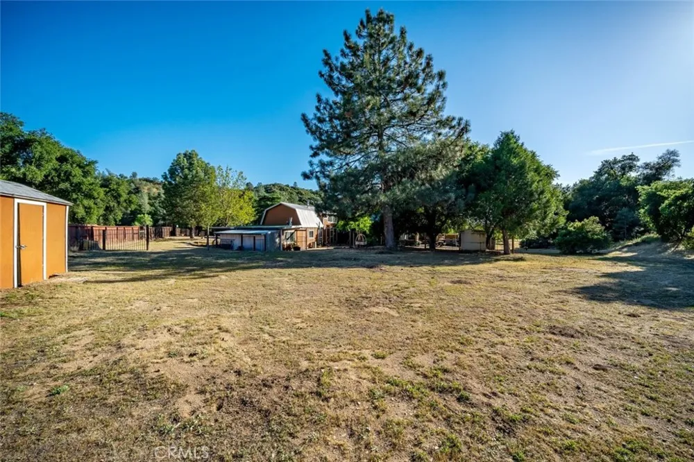 1350 Parkhill Santa Margarita, CA 93453