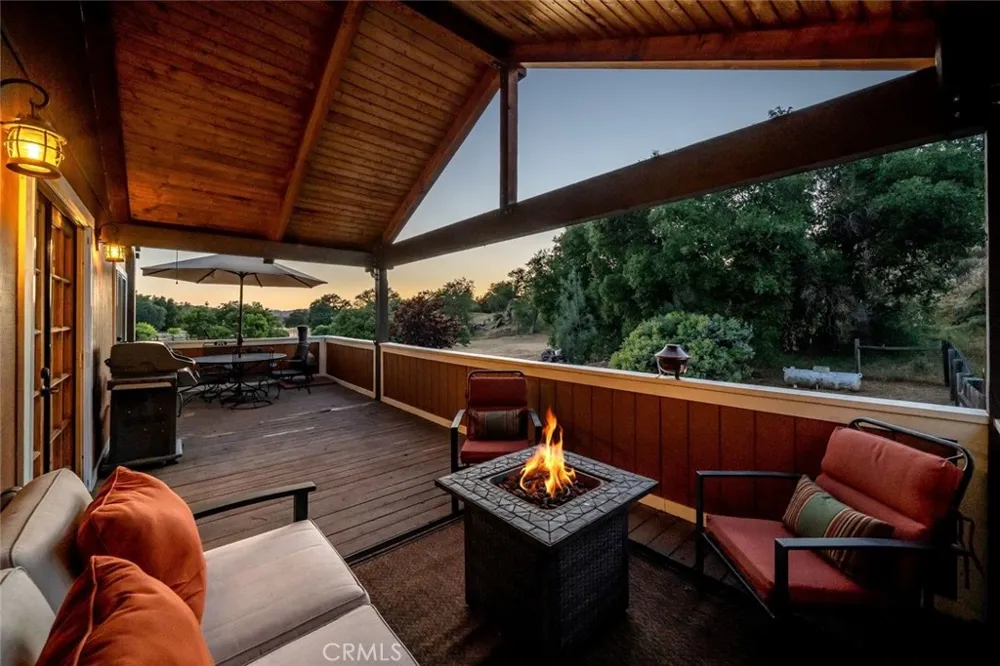 1350 Parkhill Santa Margarita, CA 93453
