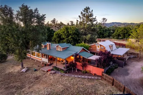1350 Parkhill