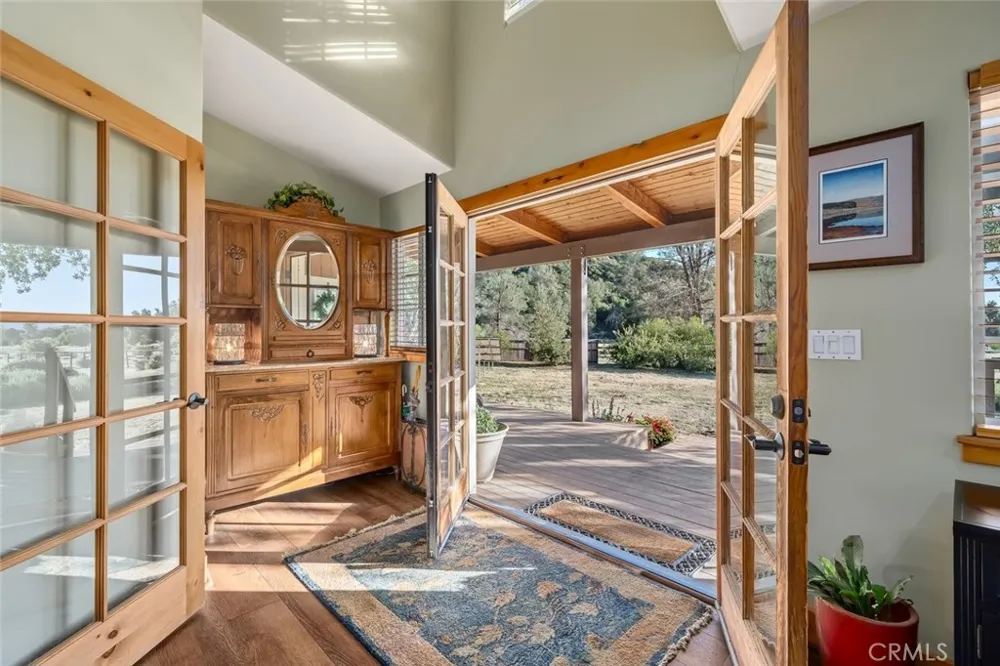 1350 Parkhill Santa Margarita, CA 93453
