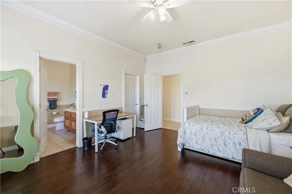 40250 Maestro Palmdale, CA 93551