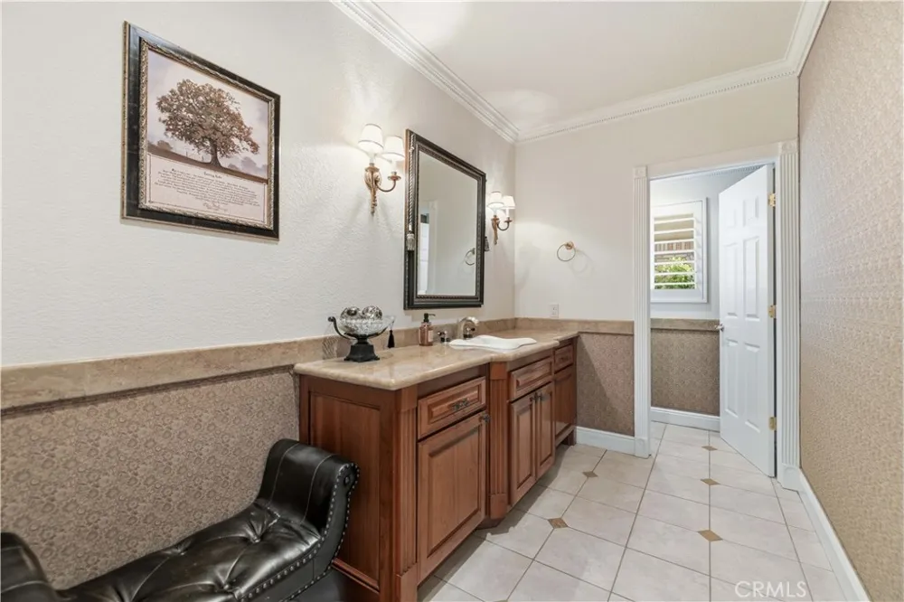 40250 Maestro Palmdale, CA 93551