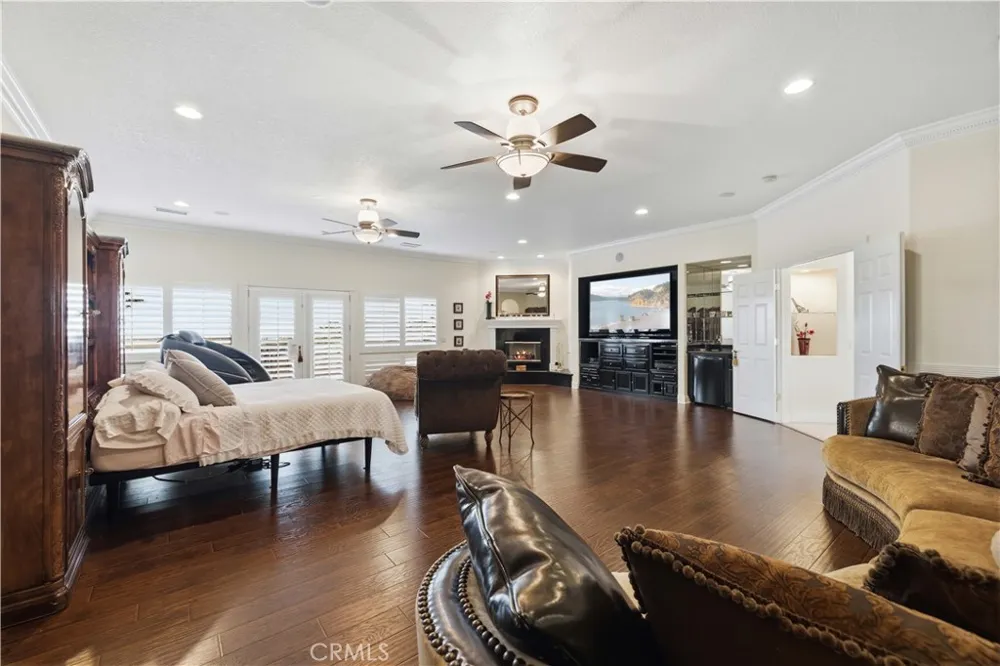 40250 Maestro Palmdale, CA 93551