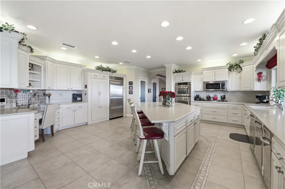 40250 Maestro Palmdale, CA 93551