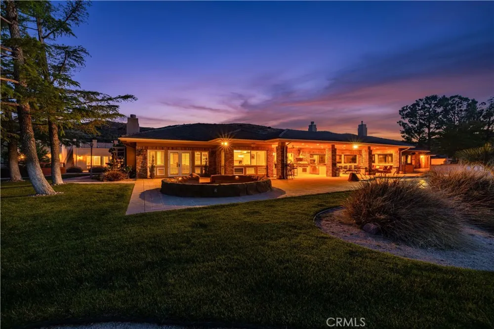 40250 Maestro Palmdale, CA 93551