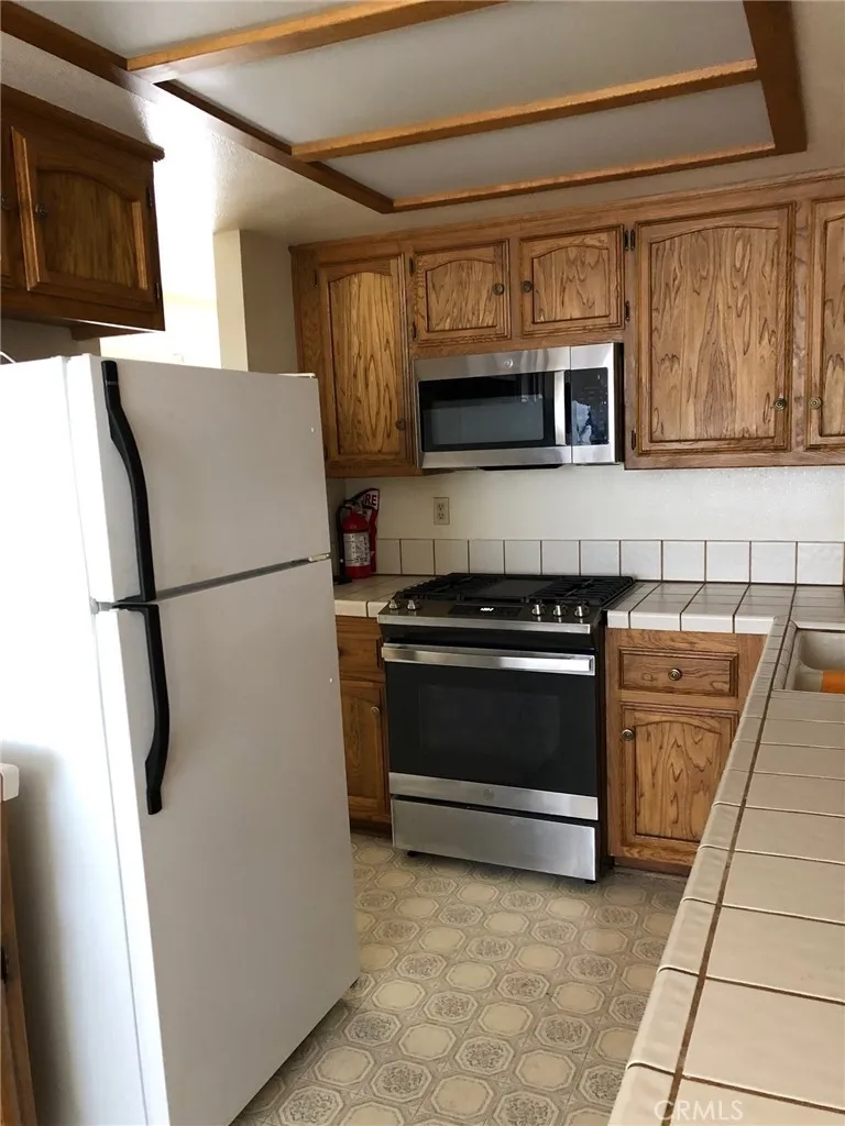 1813 Newport Grover Beach, CA 93433