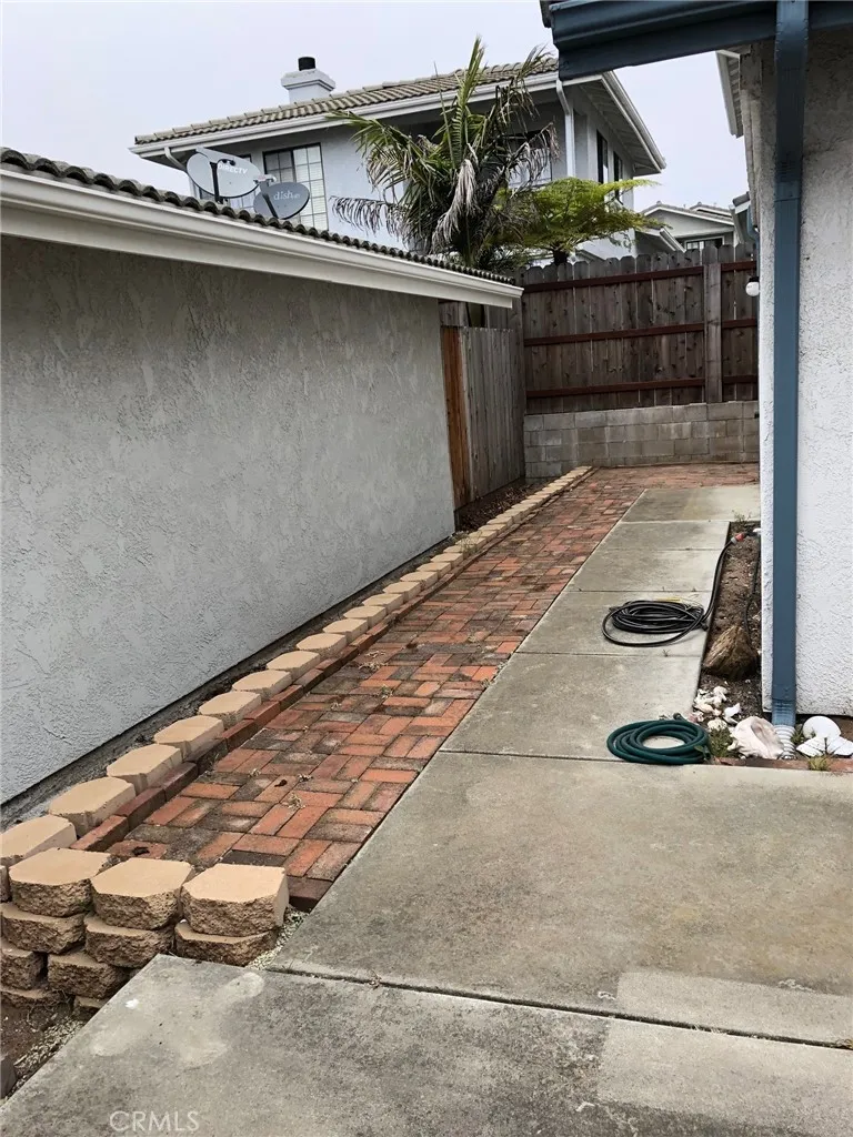 1813 Newport Grover Beach, CA 93433