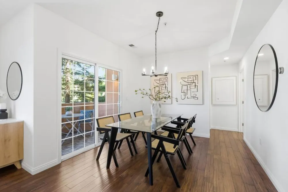 418 E Evelyn Avenue #202 Sunnyvale, CA 94086