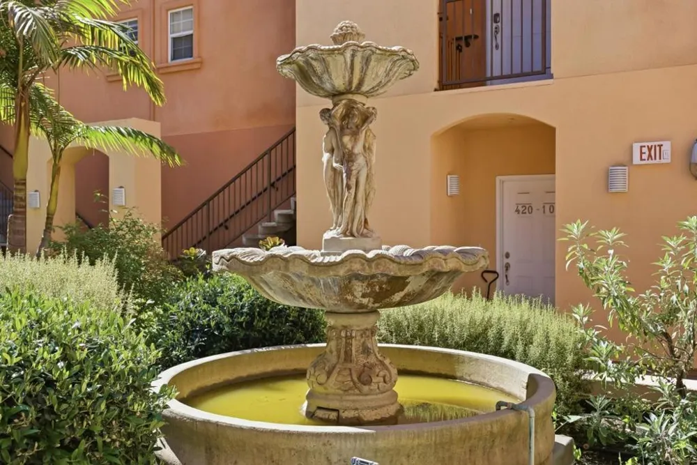 418 E Evelyn Avenue #202 Sunnyvale, CA 94086