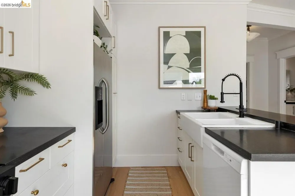 851 Arlington Ave Oakland, CA 94608