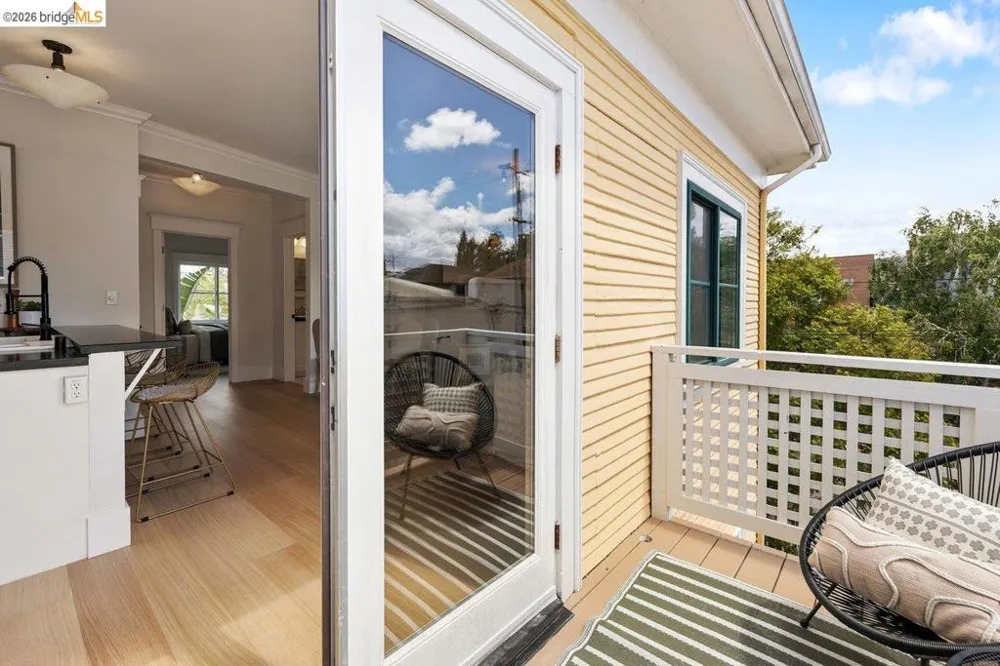 851 Arlington Ave Oakland, CA 94608